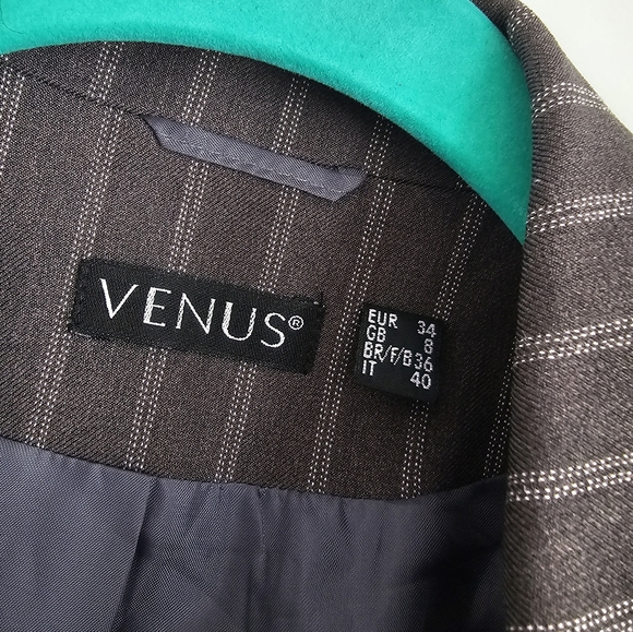 Ladies Pinstripe Skirt Suit Set - Grey and White - Picture 5 of 7